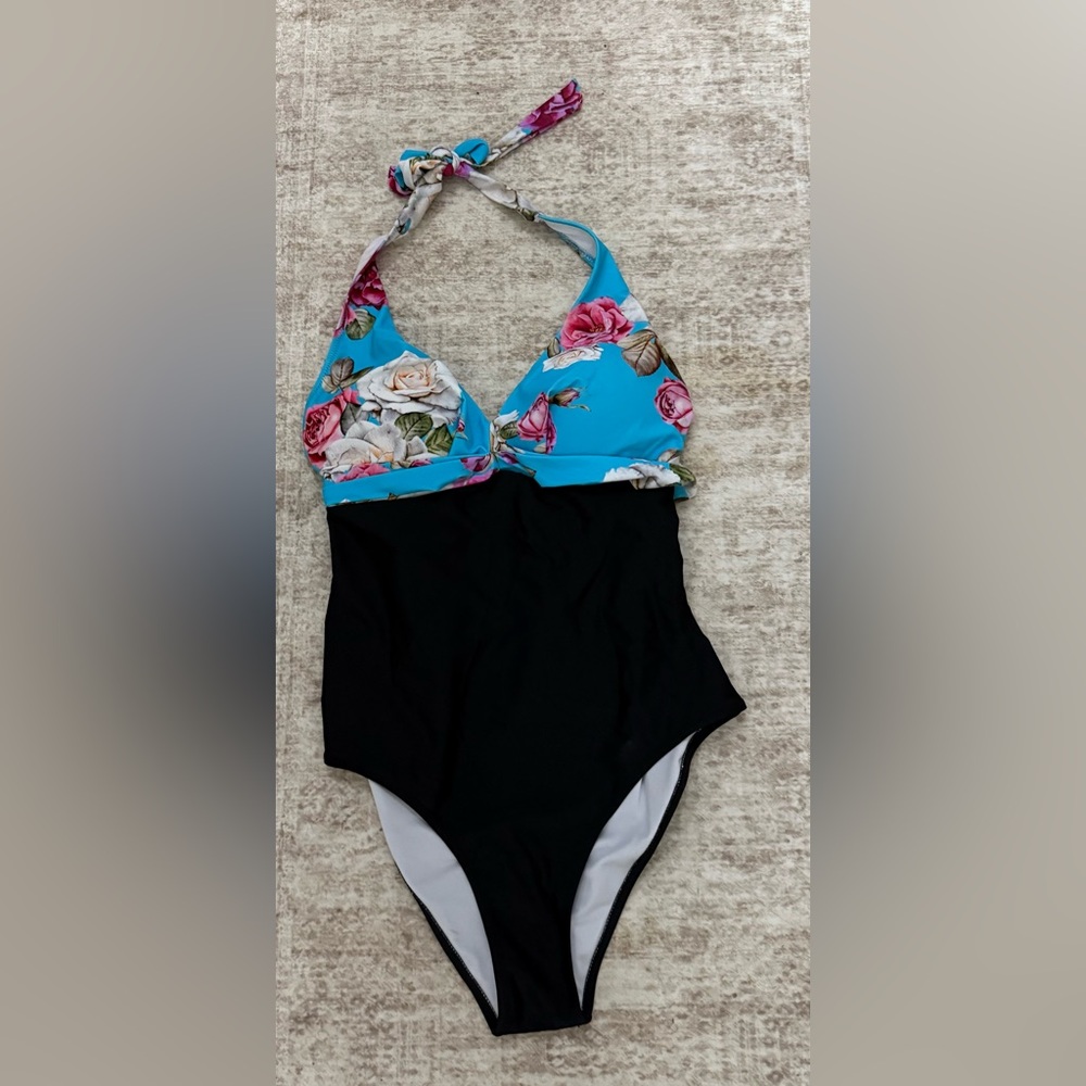 Cupshe Floral Turquoise and Black One-Piece Swimsuit